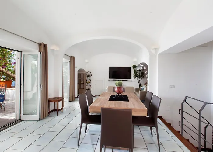 Faraglionensis Monaconehouse Капри