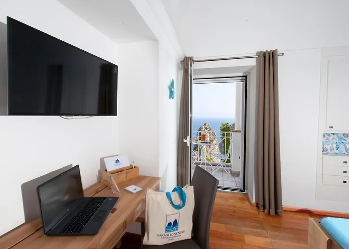 Faraglionensis Monaconehouse Капри