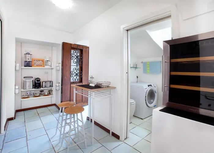 Faraglionensis Monaconehouse * Капри