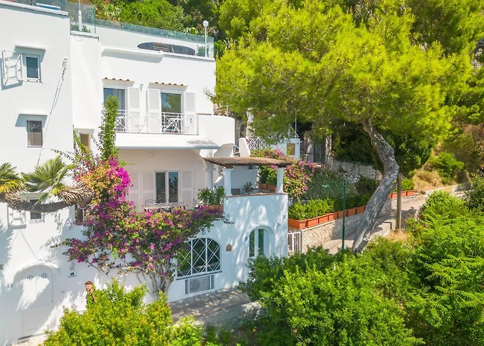 Вилла Faraglionensis Monaconehouse