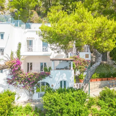 Villa Faraglionensis Monaconehouse