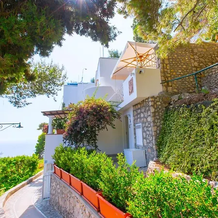 Faraglionensis Monaconehouse *