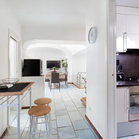 فيلة Faraglionensis Monaconehouse كابري