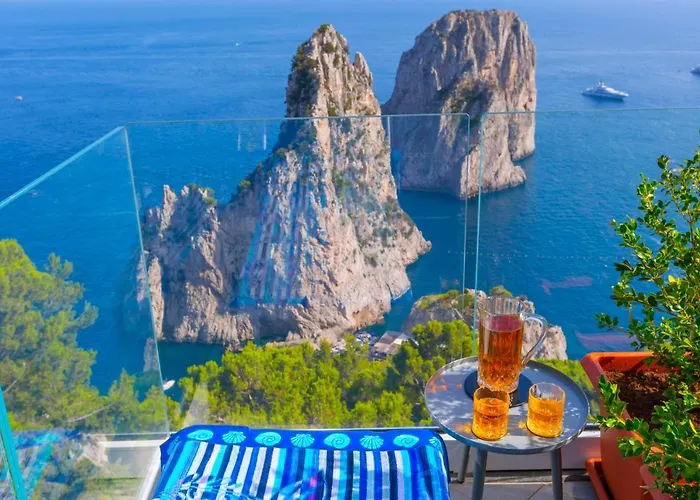 Faraglionensis Monaconehouse فيلة كابري