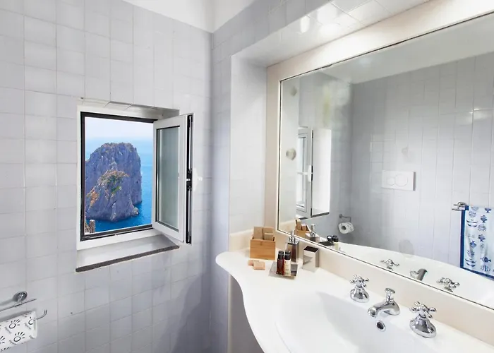 Faraglionensis Monaconehouse Villa *