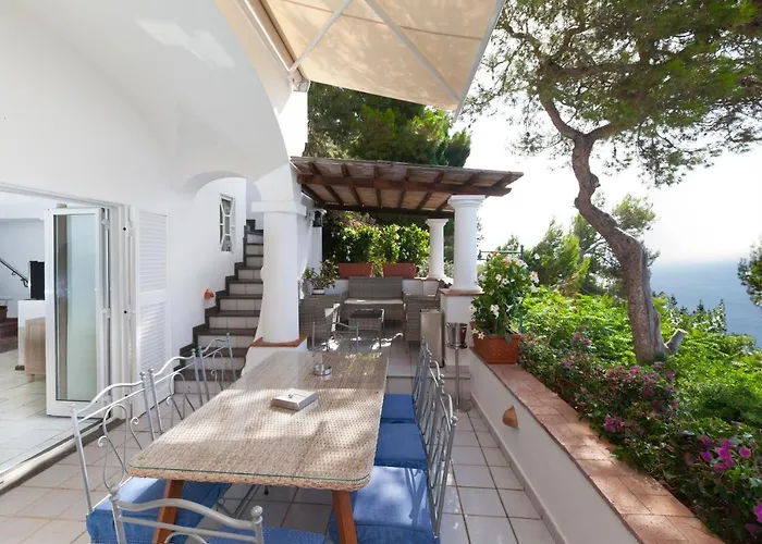 Faraglionensis Monaconehouse Villa *