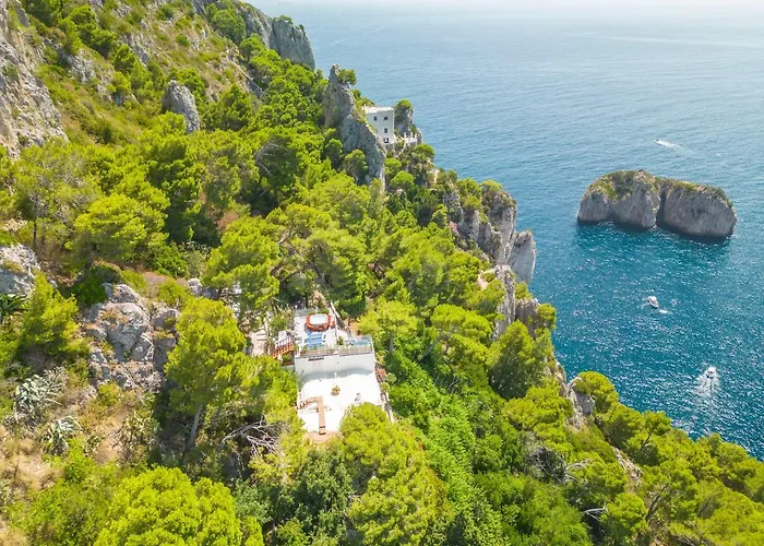 Faraglionensis Monaconehouse Villa *