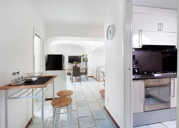 فيلة Faraglionensis Monaconehouse كابري