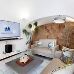 Faraglionensis Monaconehouse